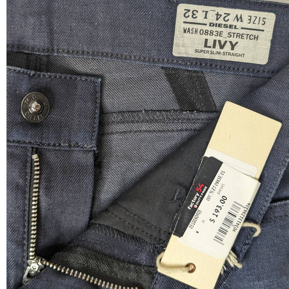 NWT DIESEL Livy Super Slim Straight Dark Wash Stretch 00CNZ7 24x32 Womens Jeans - Picture 5 of 7